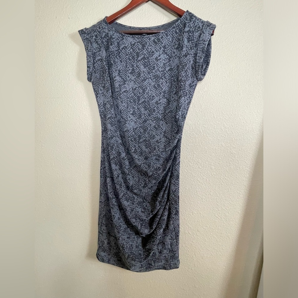Ann Taylor Size 2 snake print body con dress - Picture 3 of 7